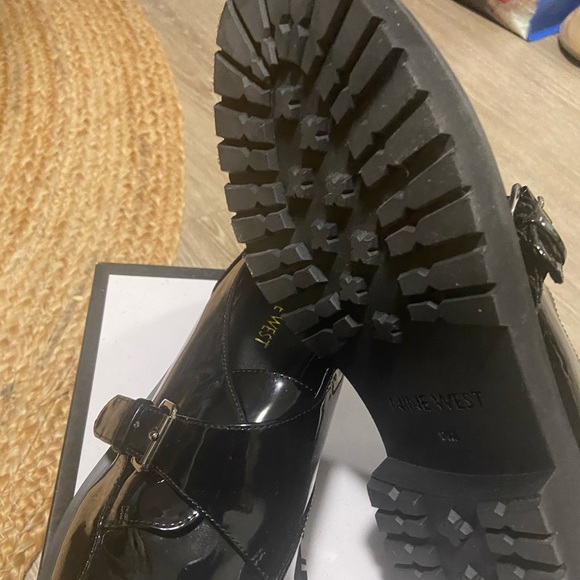 Nine West shoes - Picture 3 of 8